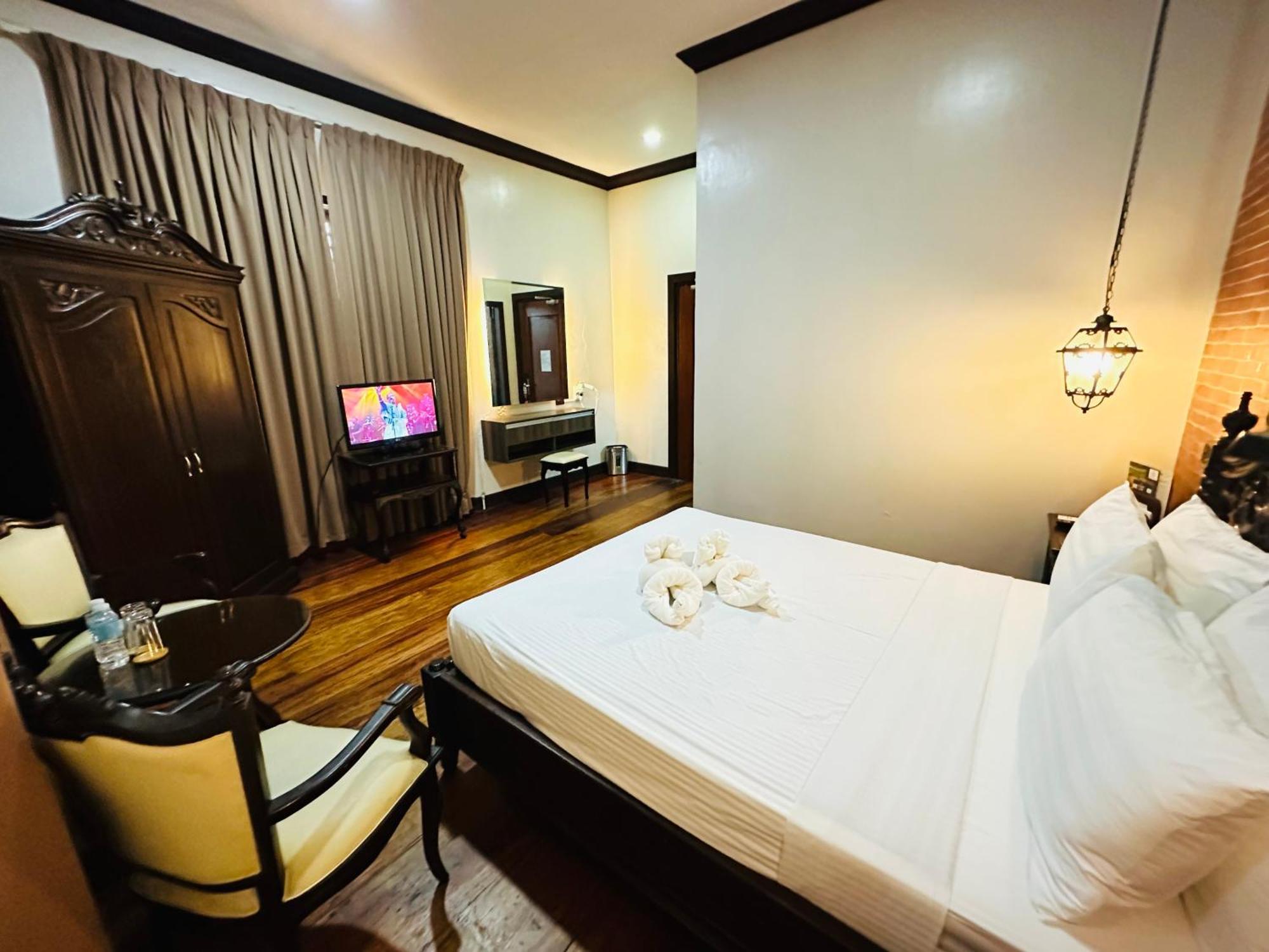 Vigan Plaza Hotel Zewnętrze zdjęcie
