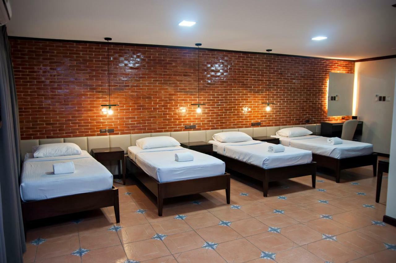 Vigan Plaza Hotel Zewnętrze zdjęcie