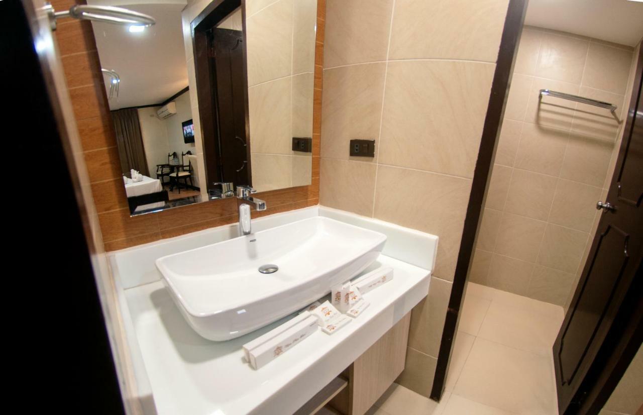 Vigan Plaza Hotel Zewnętrze zdjęcie