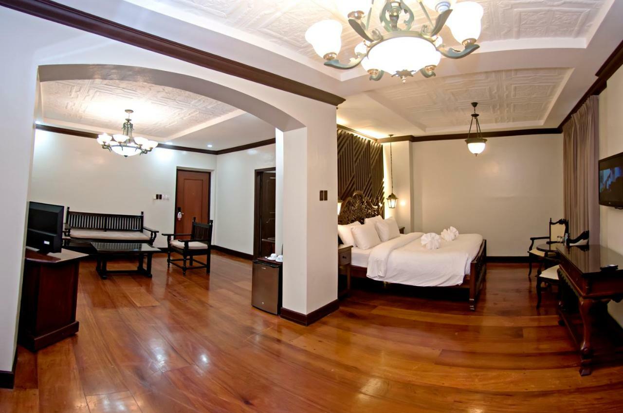 Vigan Plaza Hotel Zewnętrze zdjęcie